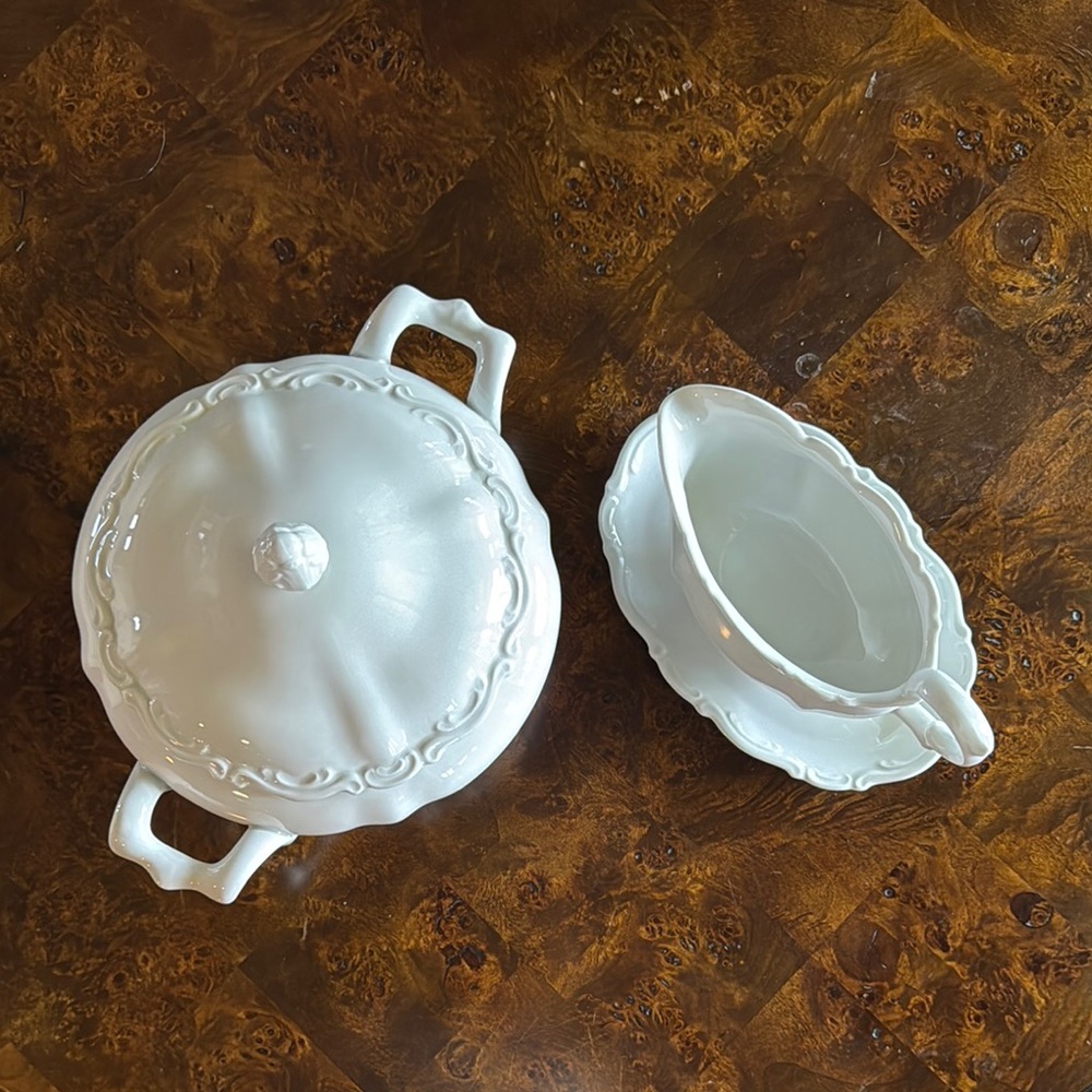 Elegant White Ceramic Tureen and Gravy Boat Set